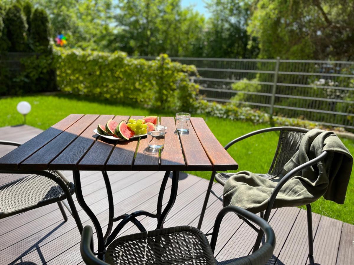 Apartament Z Garazem I Ogrodem Kolobřeh Exteriér fotografie