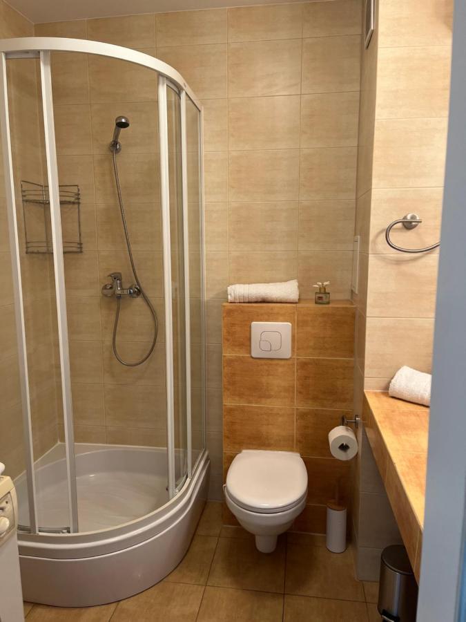 Apartament Z Garazem I Ogrodem Kolobřeh Exteriér fotografie