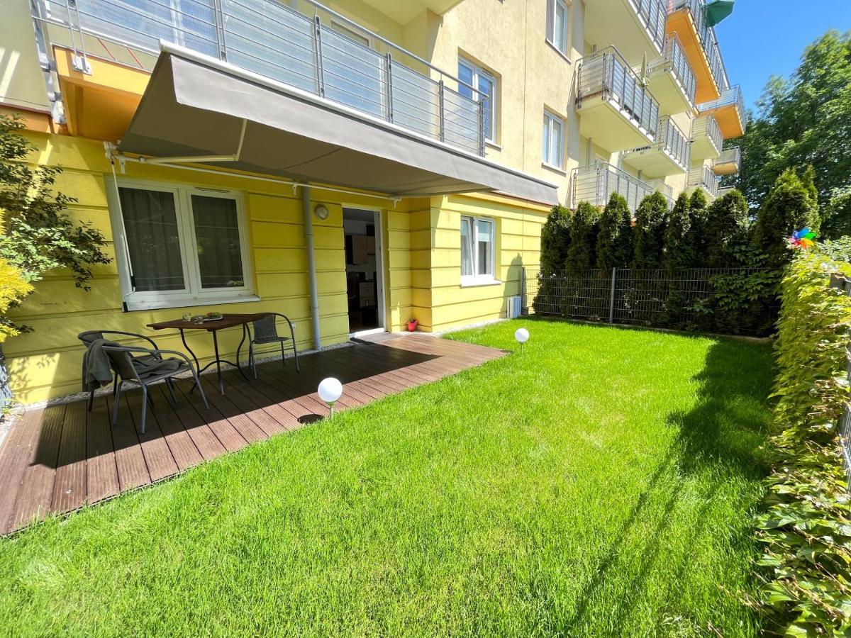 Apartament Z Garazem I Ogrodem Kolobřeh Exteriér fotografie