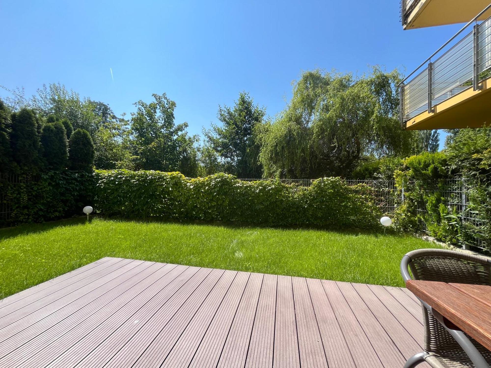 Apartament Z Garazem I Ogrodem Kolobřeh Exteriér fotografie